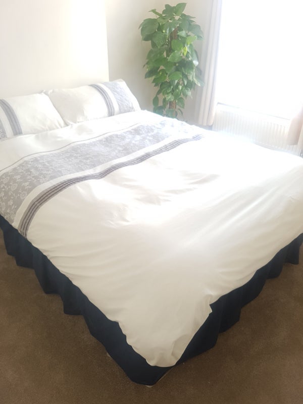 Room Ducie Street in Greater London