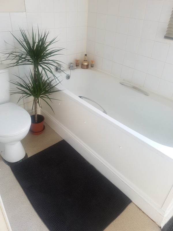 Room Ducie Street in Greater London