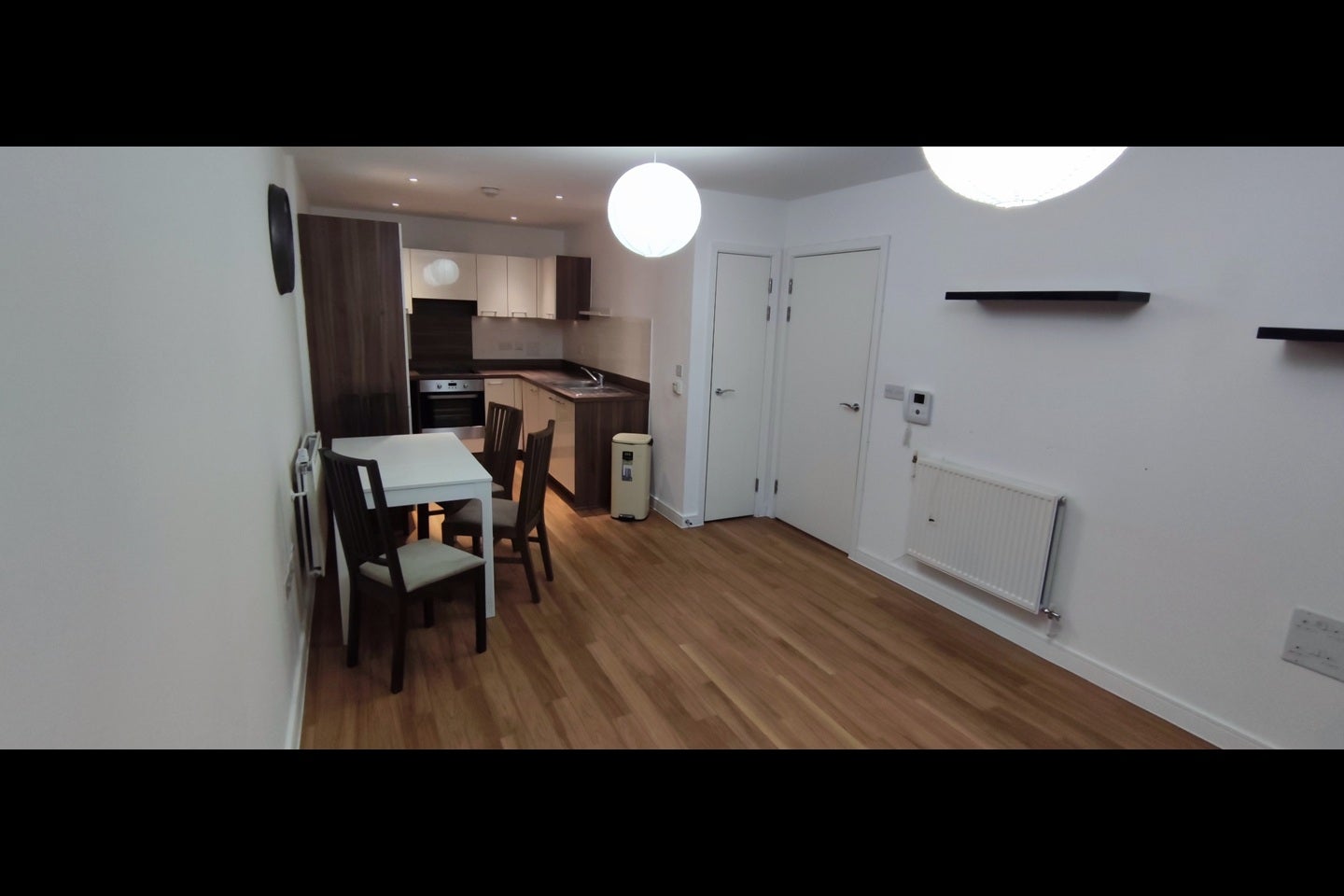 Flat Cabot Close in Greater London
