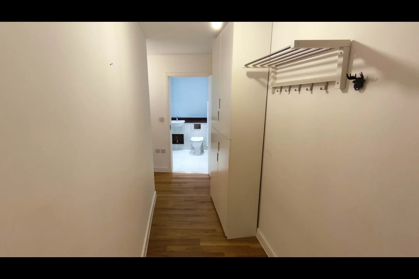 Flat Cabot Close in Greater London