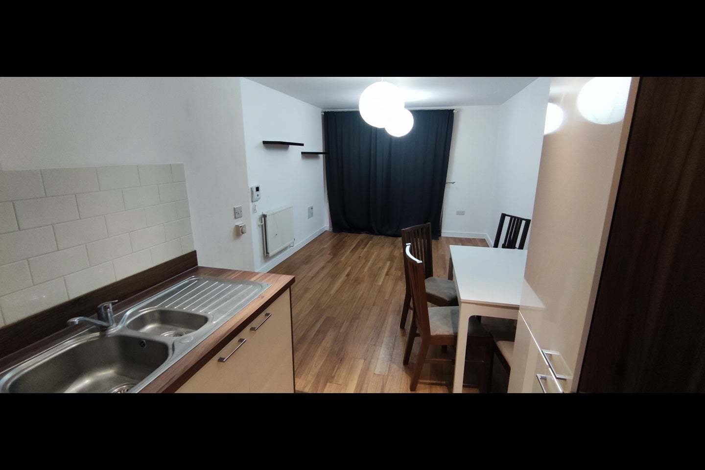 Flat Cabot Close in Greater London