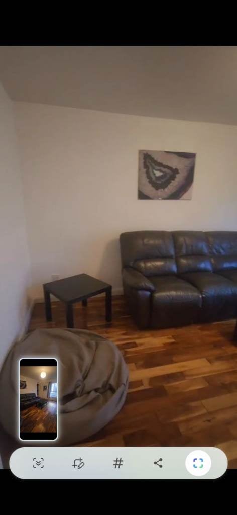 Flat Dundasvale Court in Glasgow