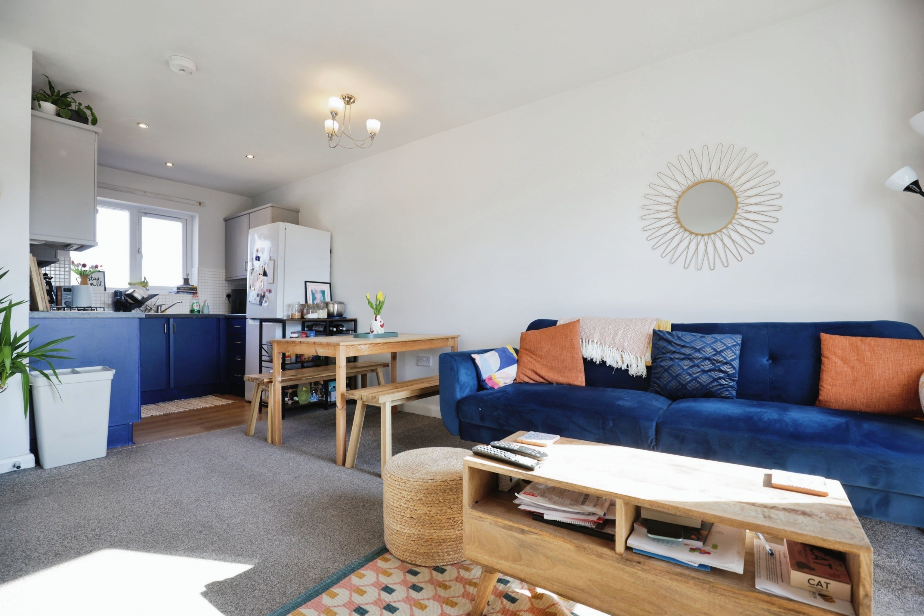Flat Thackeray Road in Coventry