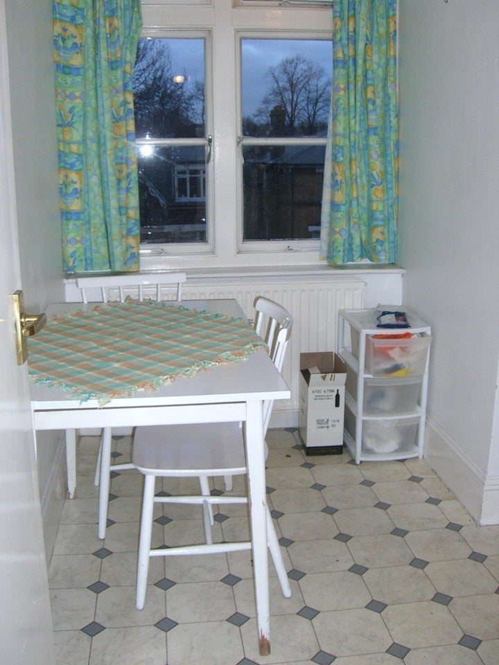Flat Acol Road in Greater London