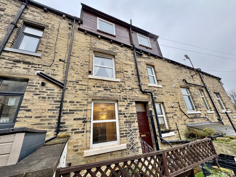 House Cleveland Avenue in Calderdale