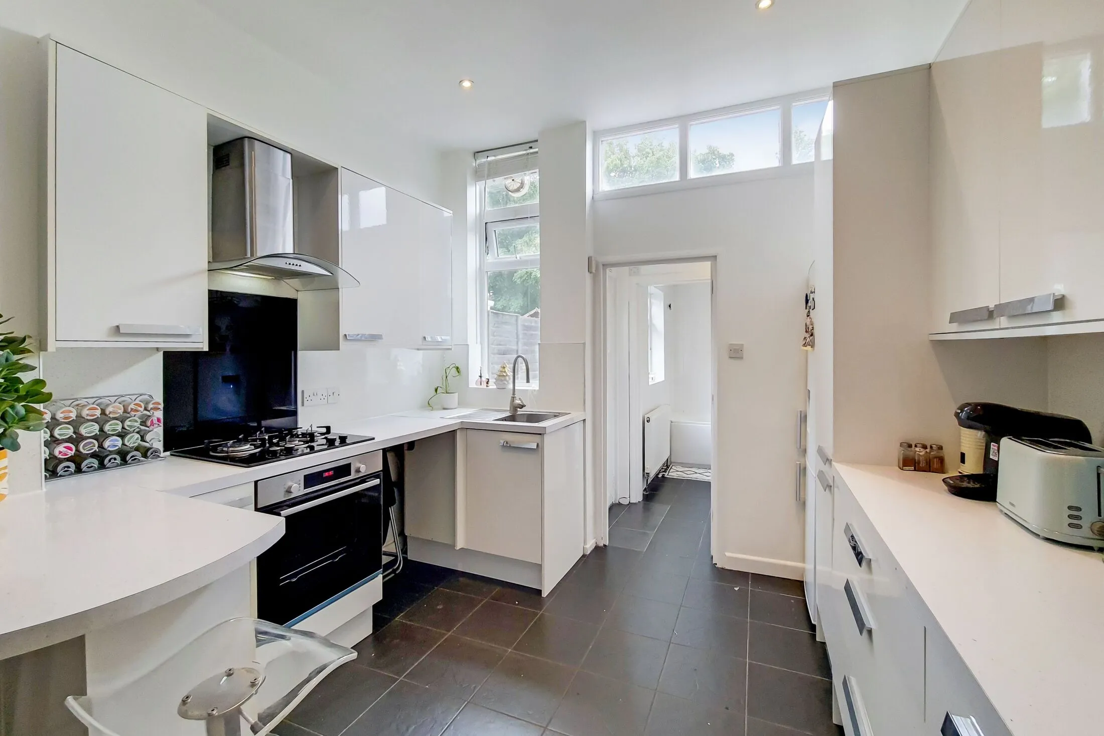 House Tamworth Lane in Greater London
