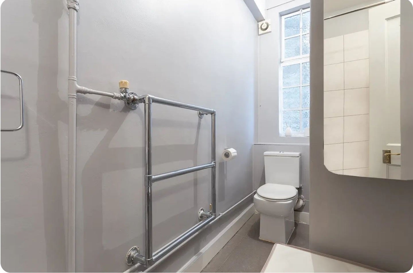 Flat Queensway in City of Westminster