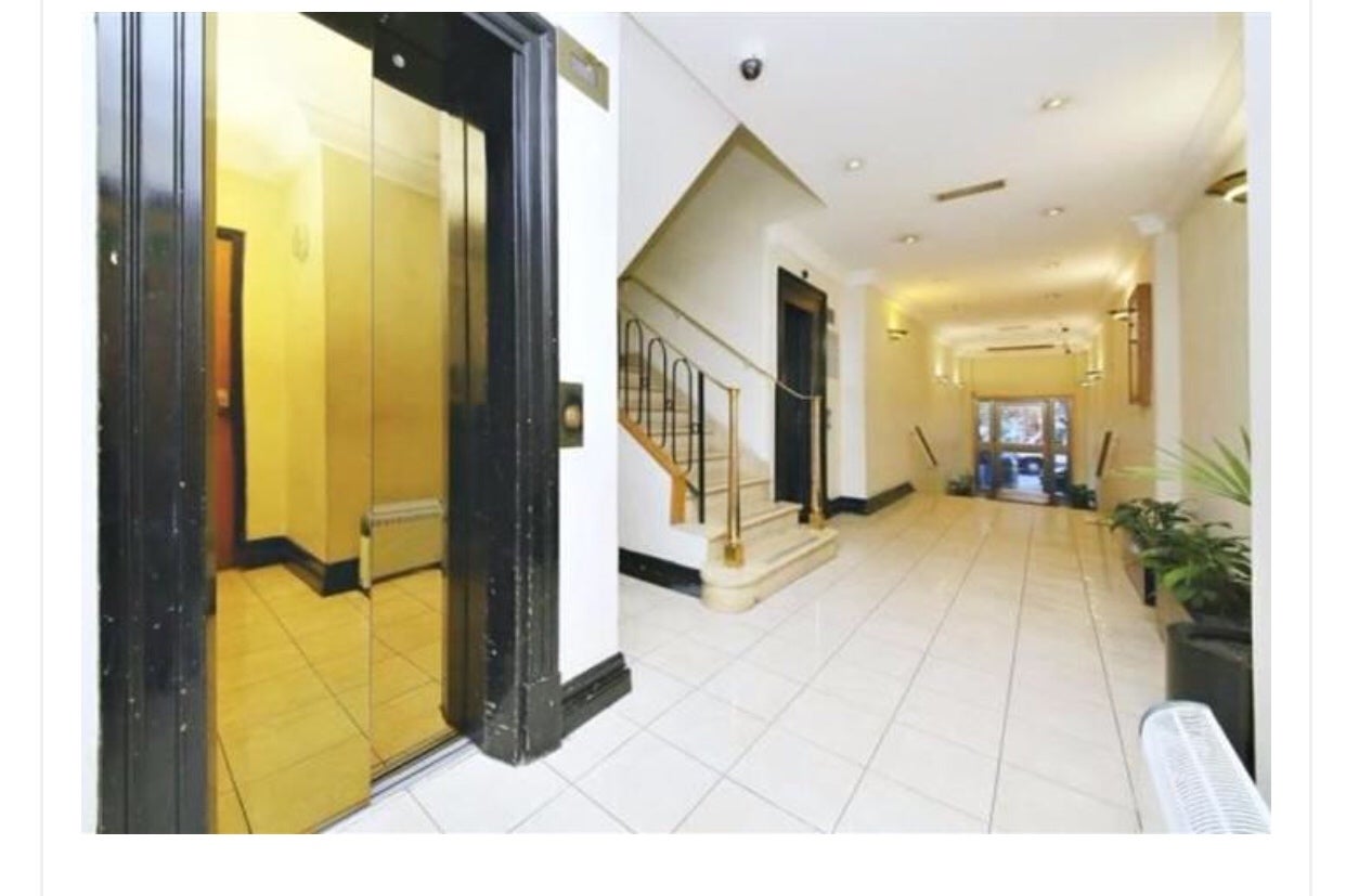 Flat Queensway in City of Westminster