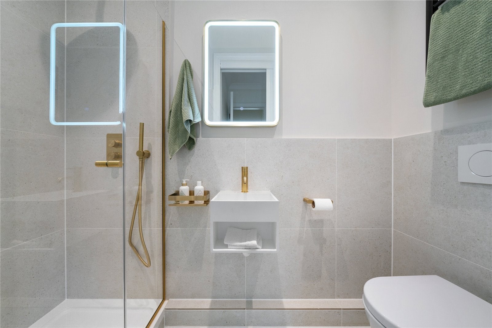 Flat Pembridge Villas in Greater London