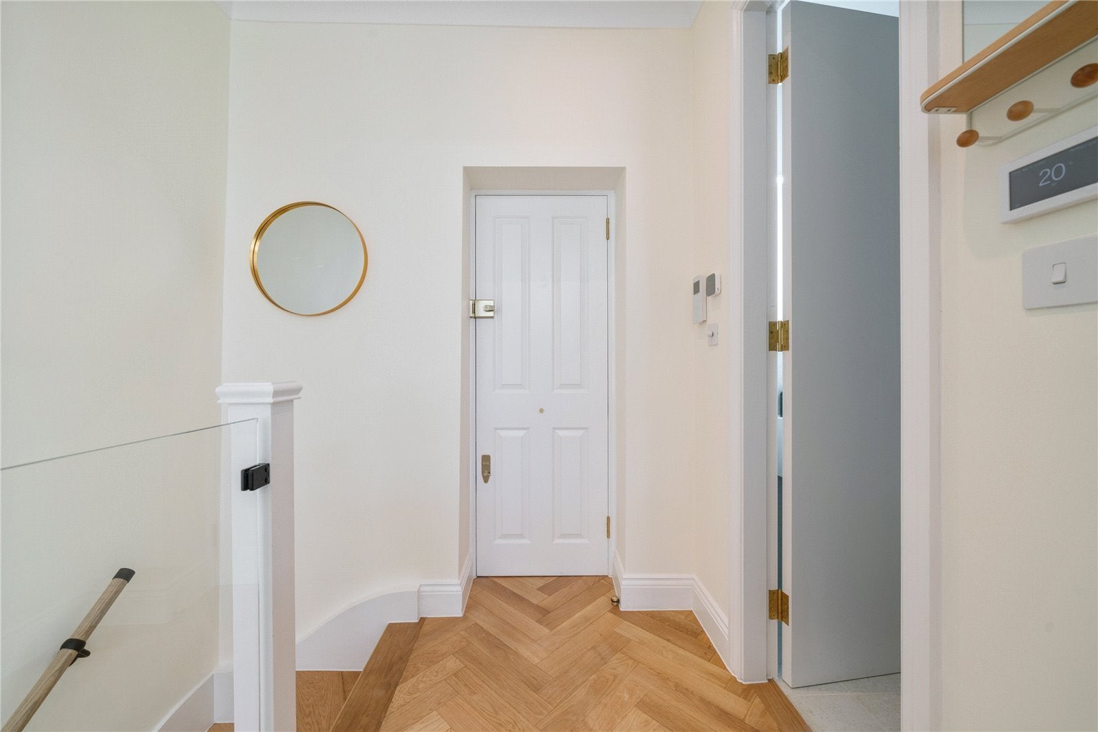 Flat Pembridge Villas in Greater London