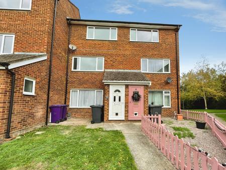 Flat Icknield Close in North Hertfordshire
