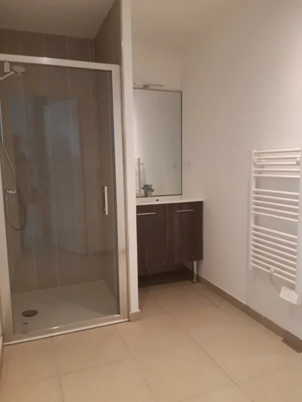 Appartement Rue du Centre Nautique à Rillieux-la-Pape