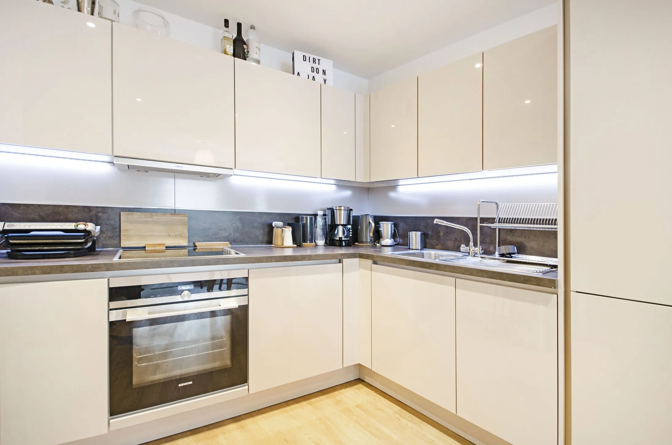 Flat Dalston Lane in Greater London