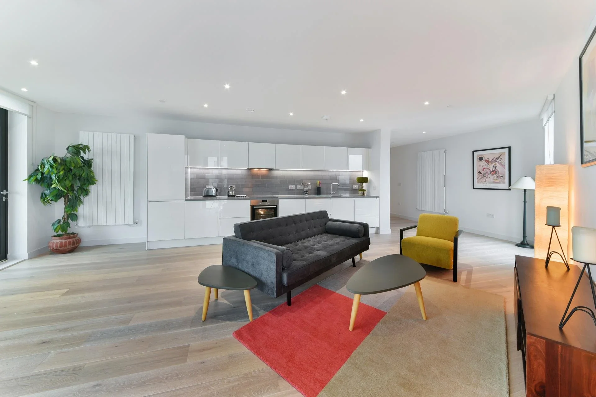 Flat Rawsthorne Close in Greater London