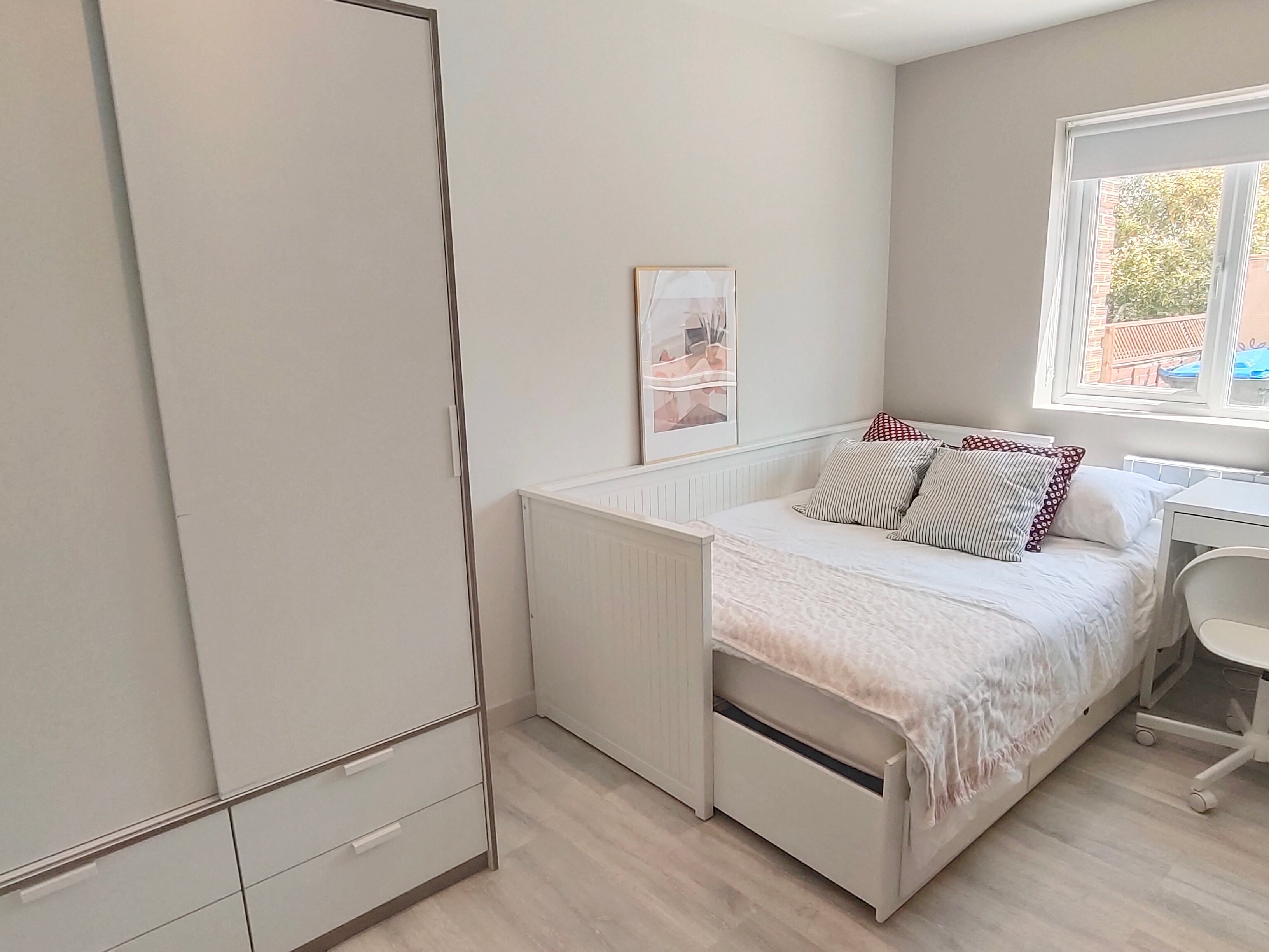 Room Addison Gardens in Greater London
