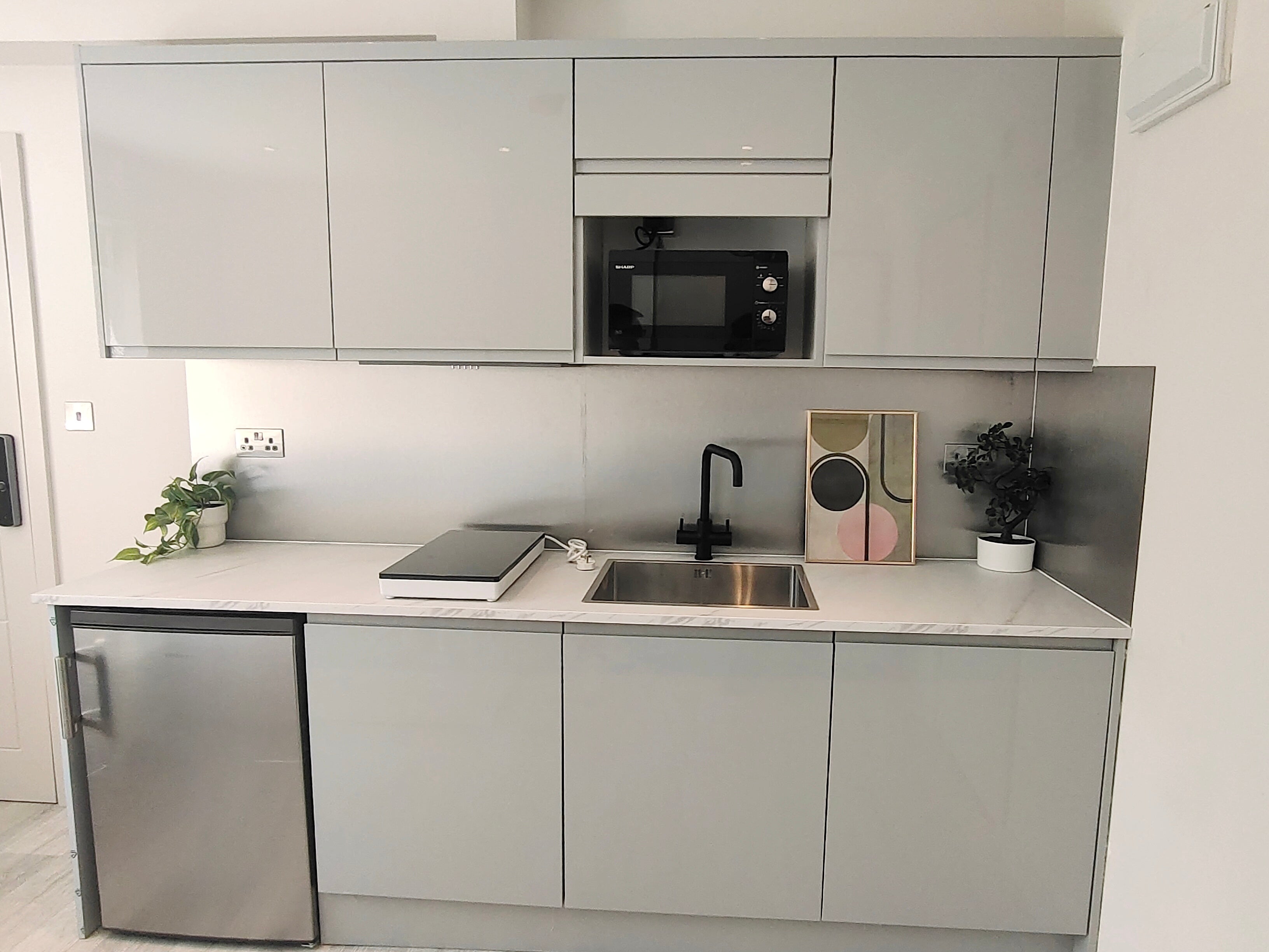 Room Addison Gardens in Greater London