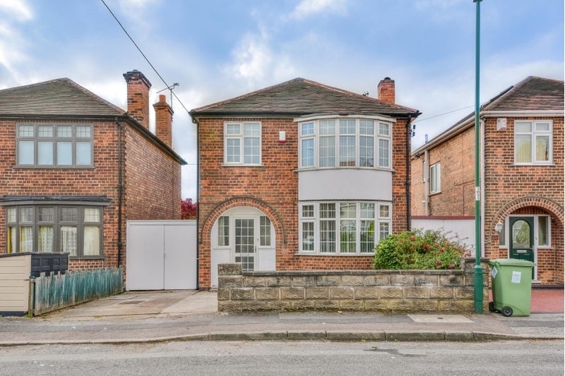 House Westholme Gardens in Nottingham