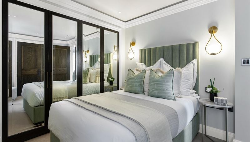 Flat Prince of Wales Terrace in Greater London