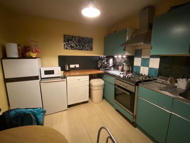Room Fulham Court in Greater London
