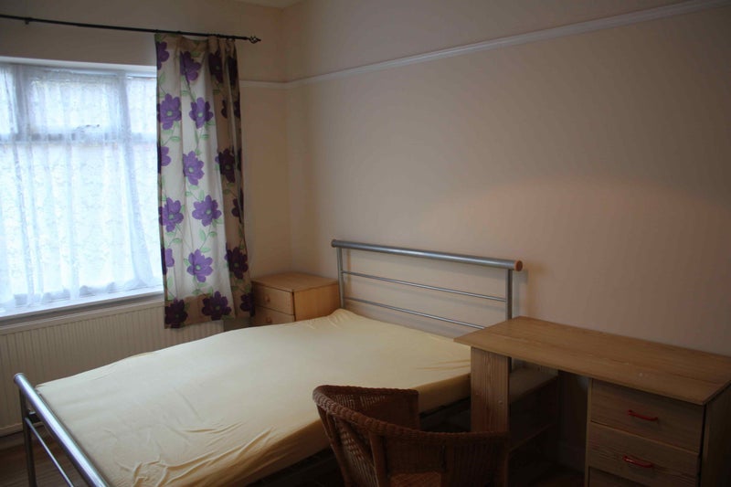 Room Eccles Old Road in Salford