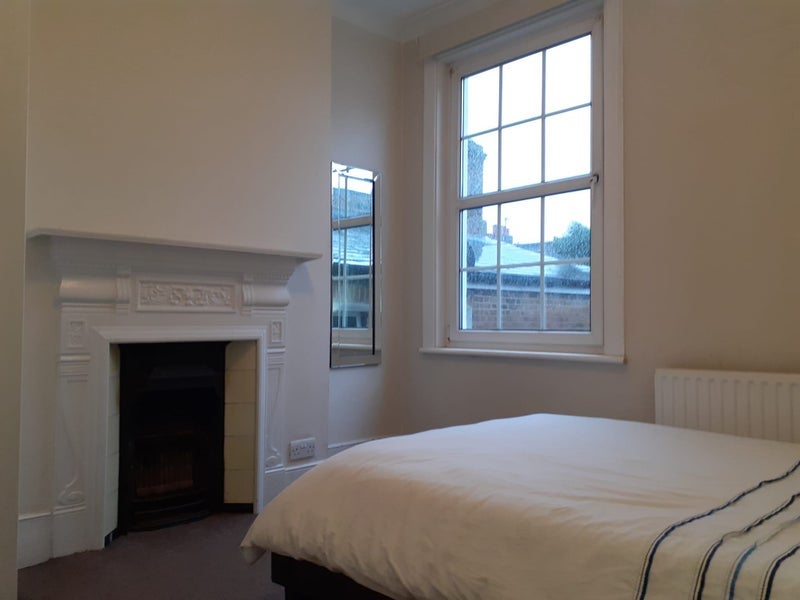Room Sedlescombe Road in Greater London