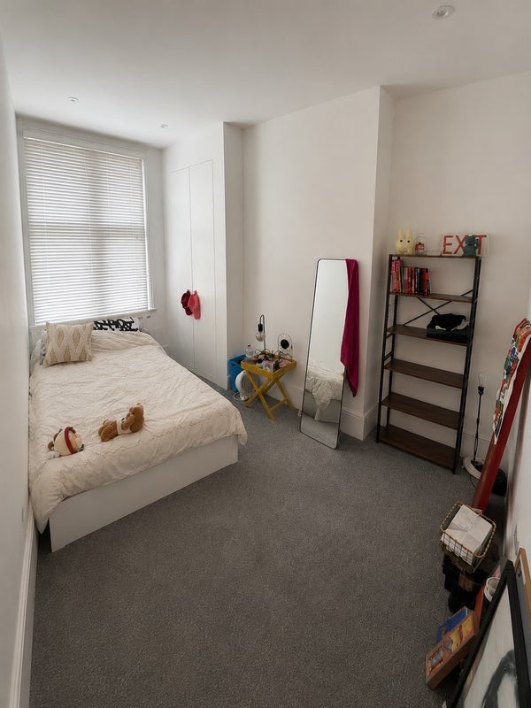 Room Ashleigh Road in Greater London