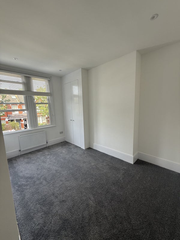 Room Ashleigh Road in Greater London