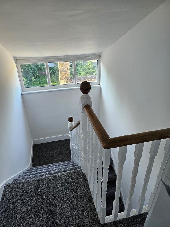 Flat Rosenthal Road in Greater London