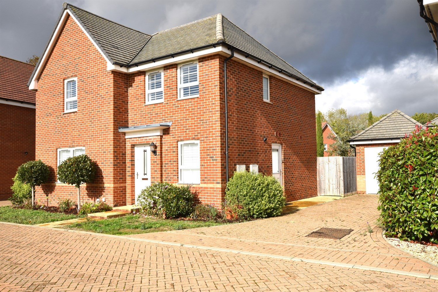 House Wodehouse Close in Havant