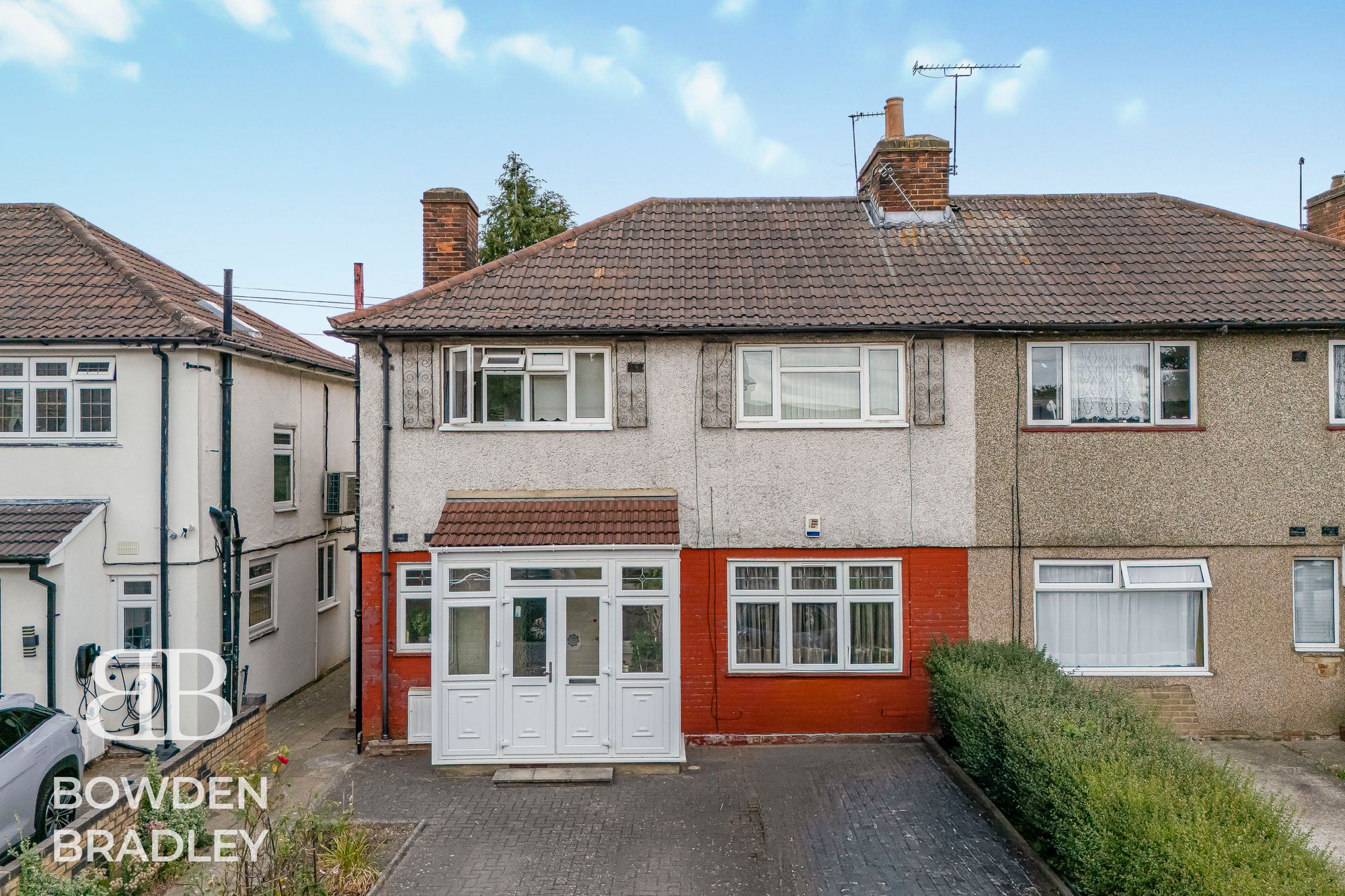 Flat Gaysham Avenue in Greater London