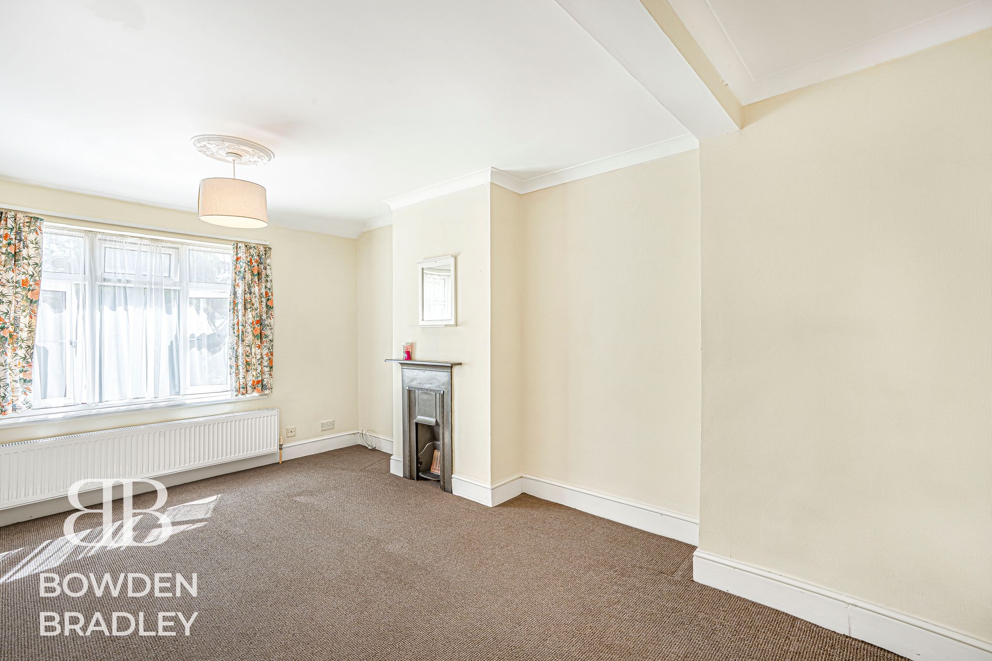 Flat Gaysham Avenue in Greater London