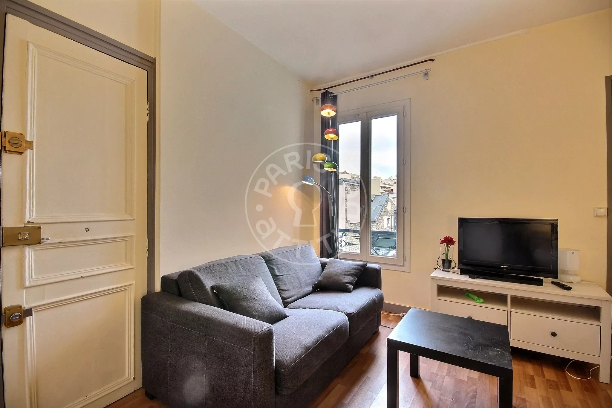 Flat Rue du Commerce in Paris