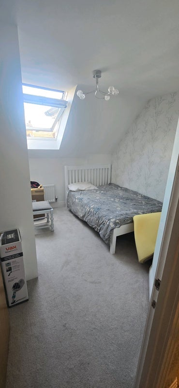Room Chelmsford Road in Greater London
