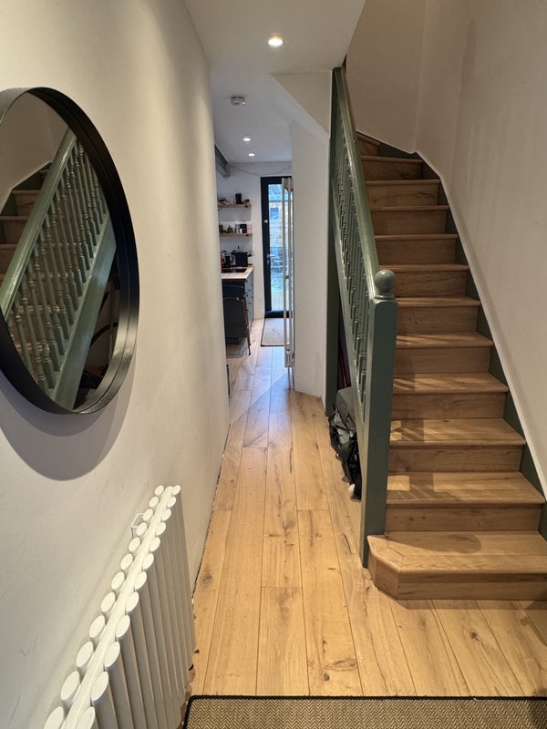 House Millmark Grove in Greater London