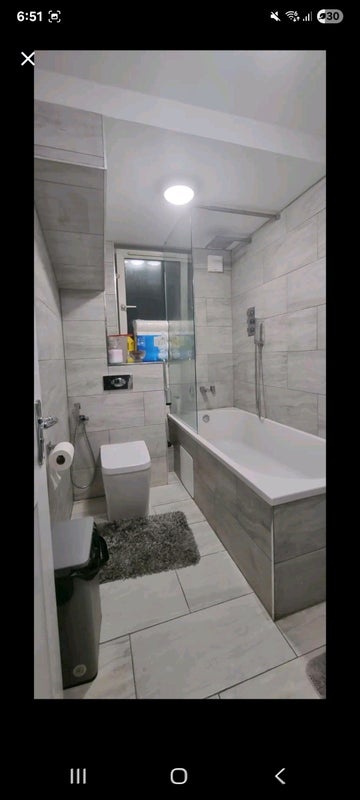 Room Wager Street in Greater London
