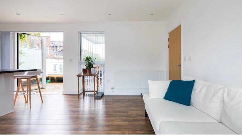 Flat Mentmore Terrace in Greater London