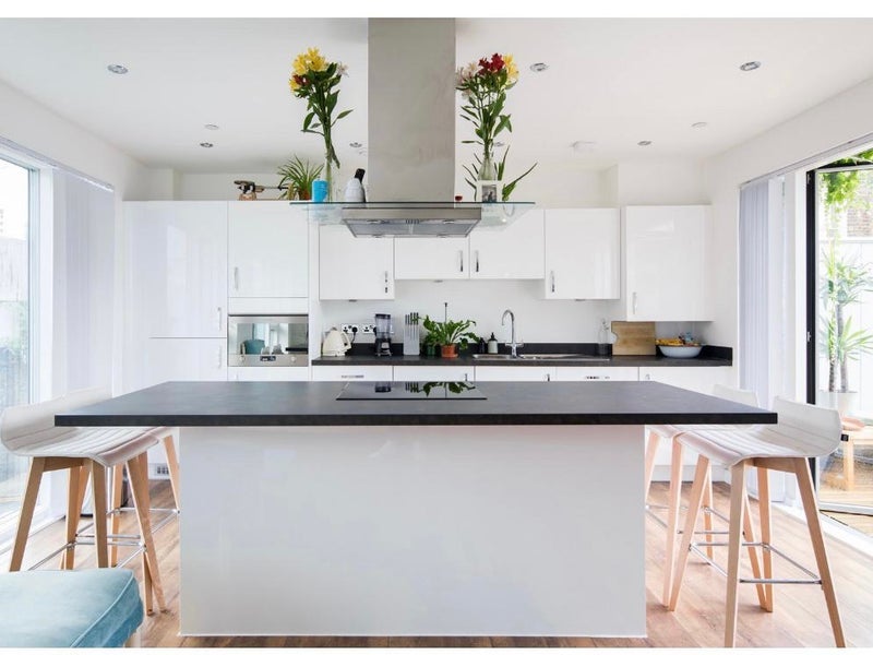 Flat Mentmore Terrace in Greater London