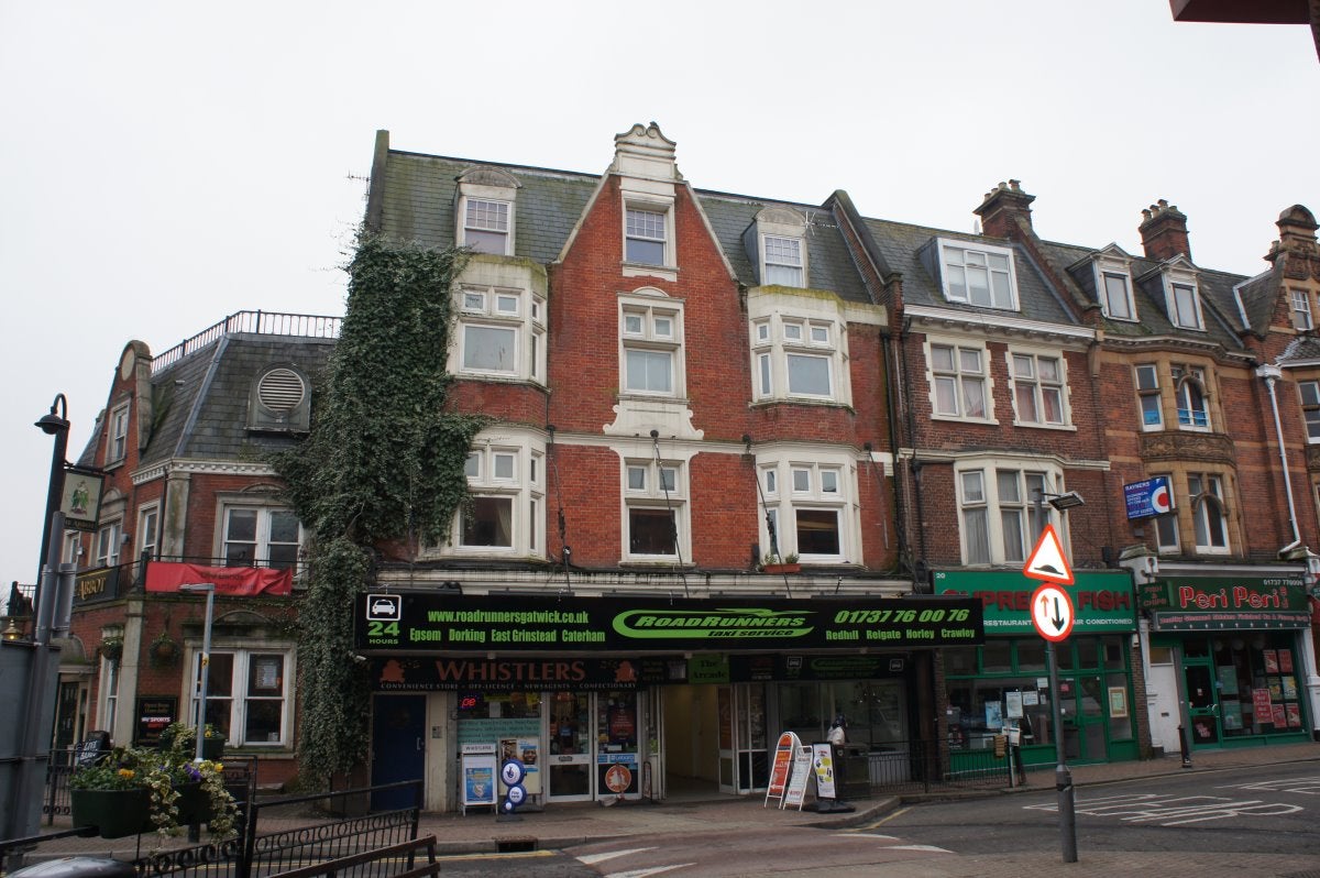 Flat Station Road in Reigate and Banstead