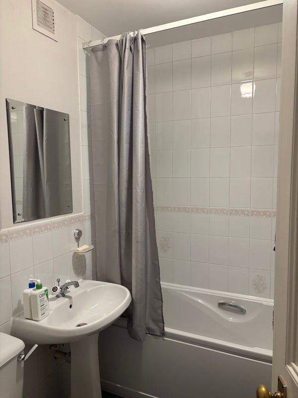 Room Great Western Road in Glasgow