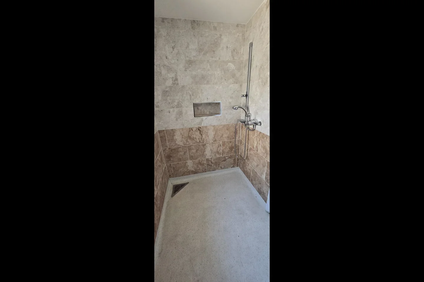 House Locke Close in Greater London