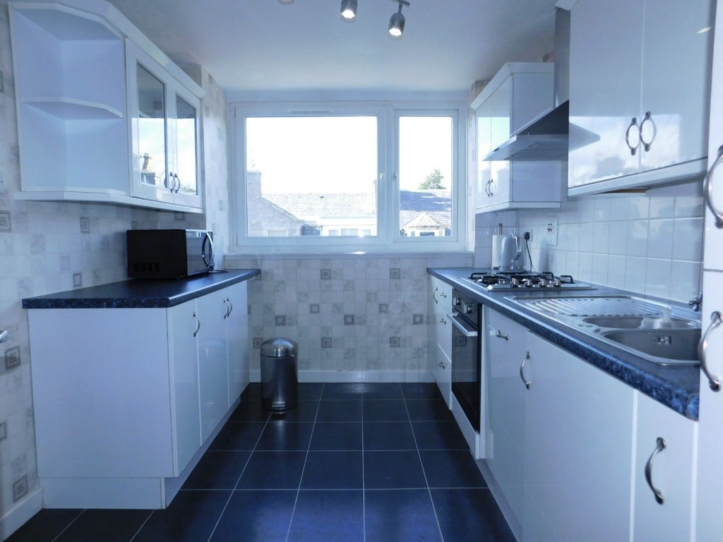 Room Richmond Court in Aberdeen City
