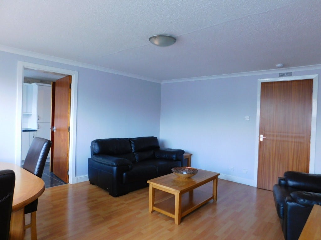 Room Richmond Court in Aberdeen City