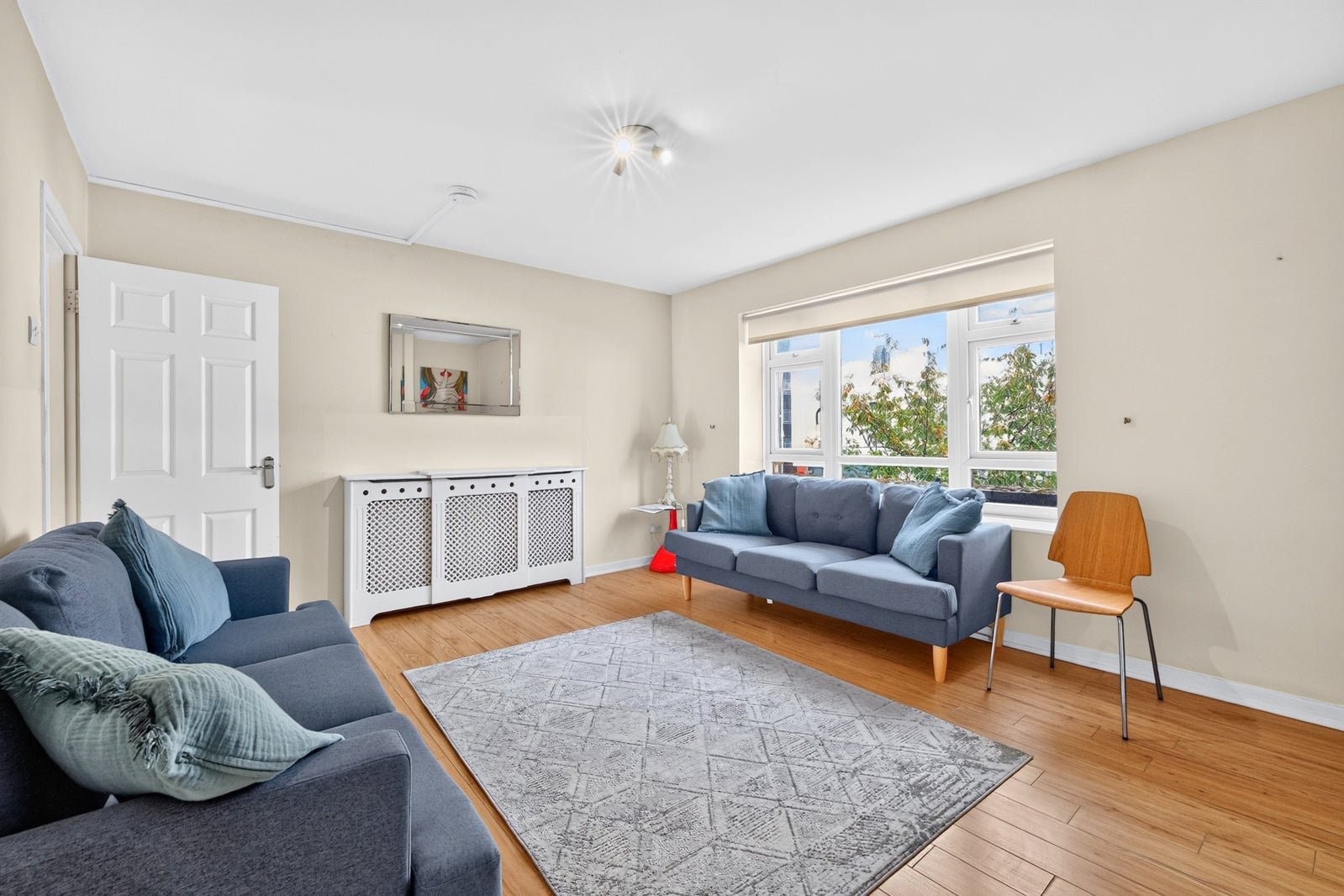 Flat Great Suffolk Street in Greater London