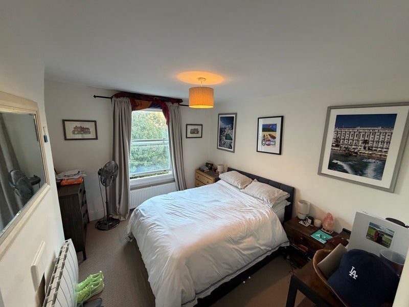 Room St Luke's Avenue in Greater London