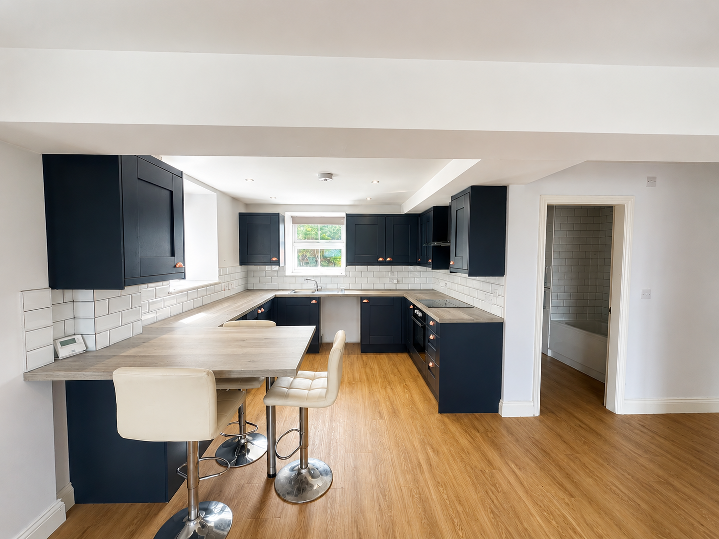 Flat Harecombe Road in Wealden