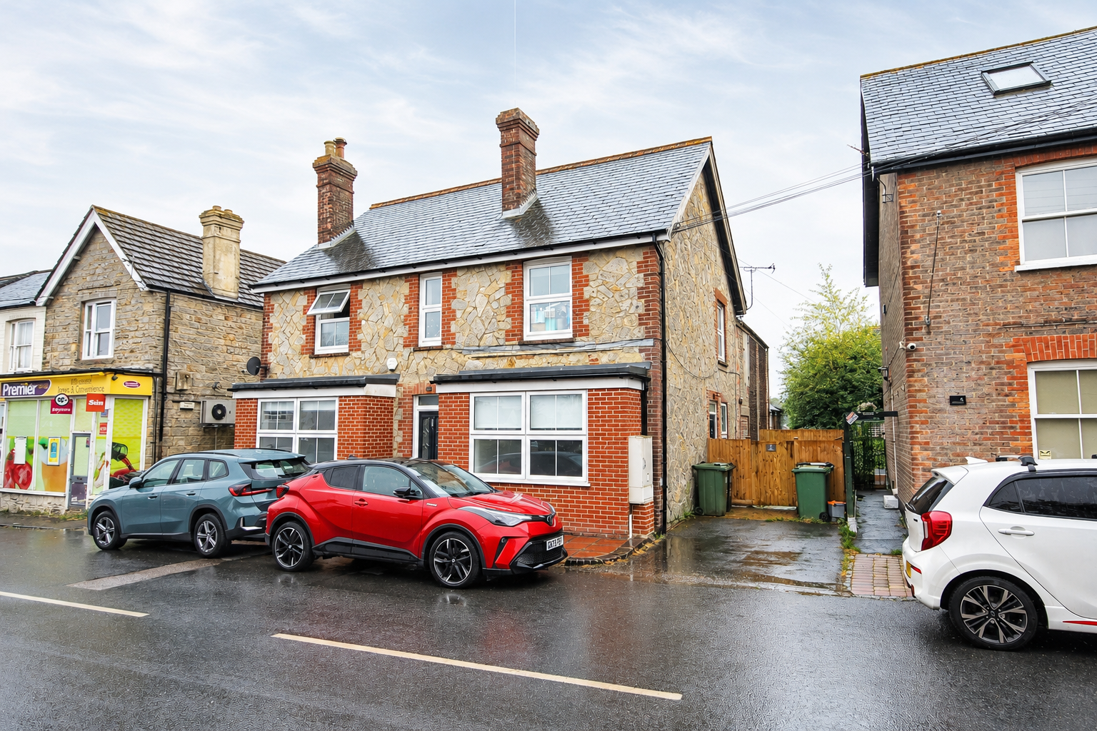 Flat Harecombe Road in Wealden