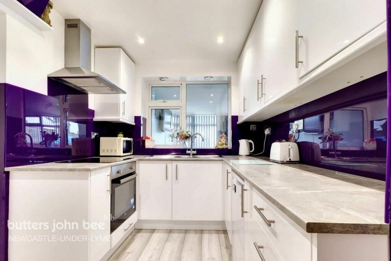 Room Pepper Street in Newcastle-under-Lyme