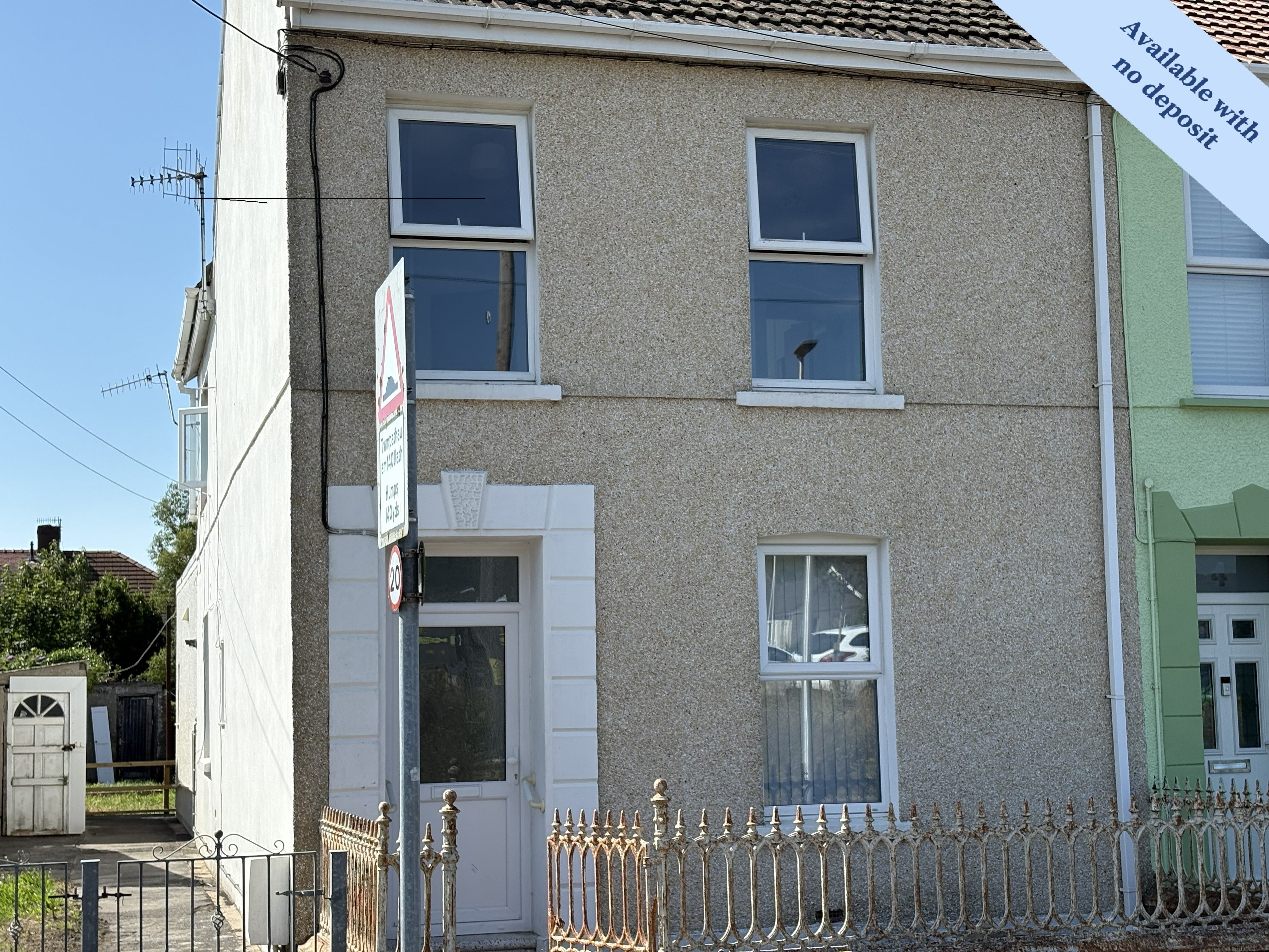 Flat Murray Street in Llanelli