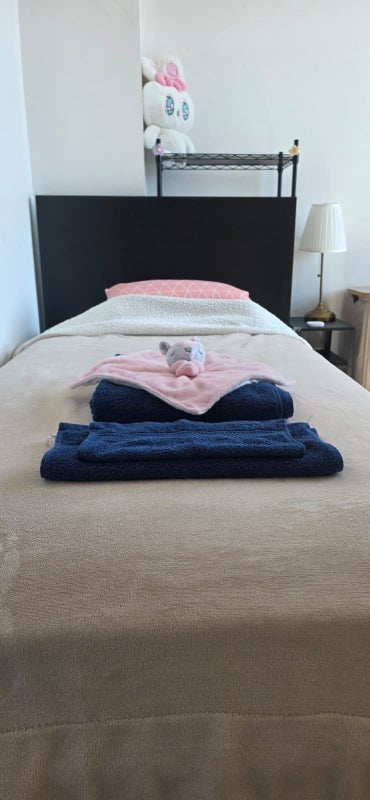 Room Mill Lane in Greater London