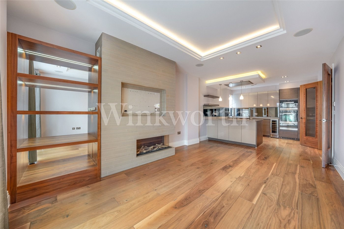 Flat Golders Manor Drive in Greater London